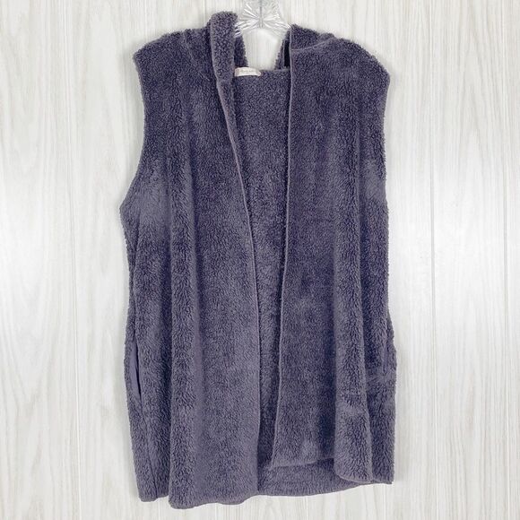 Altar'd State | Purple Hooded Fuzzy Vest With Pockets Medium / Large - Picture 1 of 6